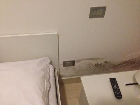 Dettaglio camera da letto appartamento H2C - Luglio/Agosto 2014