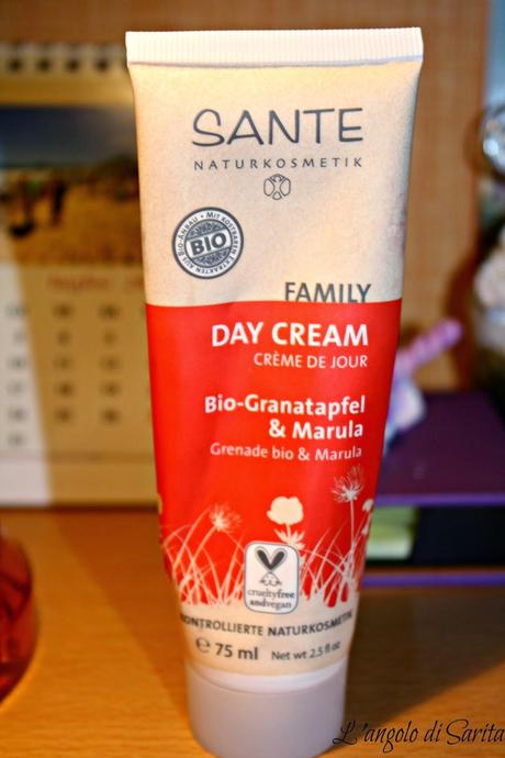 Review: Family Day Cream * Crema da giorno con estratti di Melagrana e Marula - Santé