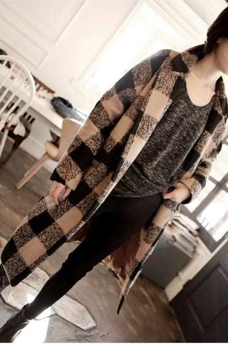 In plaid I believe… cappotto-plaid-rug