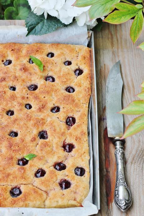 FOCACCIA DOLCE AL FARRO FOCACCIA DOLCE AL FARRO
