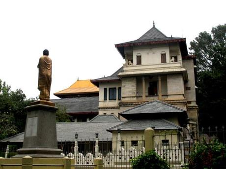 Tempio del Sacro Dente - Kandy, Sri Lanka