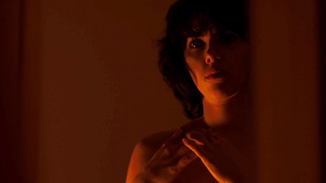 Under the skin ( 2013 )