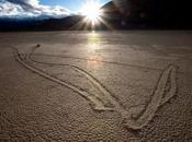 DEATH VALLEY Svelato mistero delle pietre muovono +Video