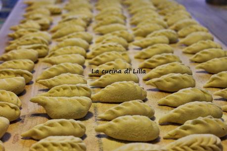 Pasta fresca: Culurgiones di patate e menta