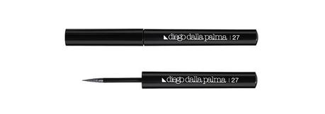 Water resistant tres chic eyeliner aperto 27