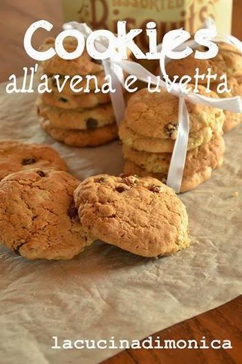 COOKIES ALL'AVENA E UVETTA