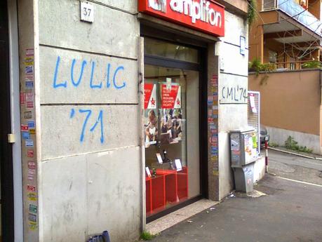 Quando la mia fidanzata lavorava per un serrandaro adesivaro. Raccapriccianti testimonianze dall'interno