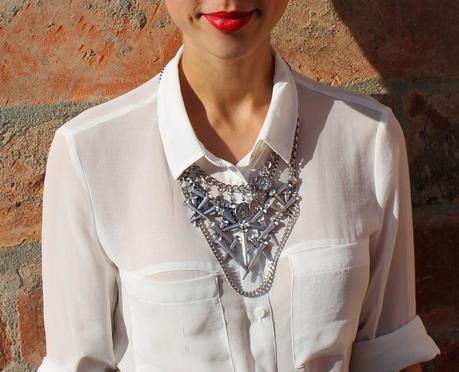 Statement necklace