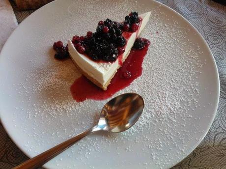 Le promesse matrimoniali di Fede e Squalo presso La Cascina