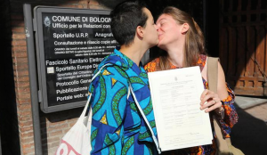 Uno dei primi matrimoni gay trascritti dal Comune di Bologna (ansa.it)