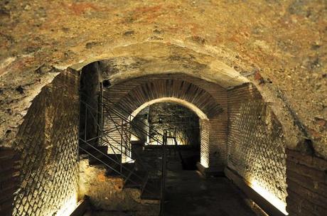 visite-guidate-al-teatro-romano-640x424