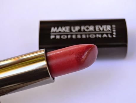 Makeup Forever Rossetto Rouge Artist Intense 46 (satin bordeaux red) Swatches