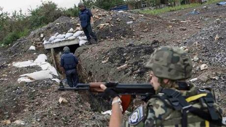 Ucraina: 11 filorussi morti negli scontri a Donetsk. Iniziate stamattina esercitazioni militari Nato