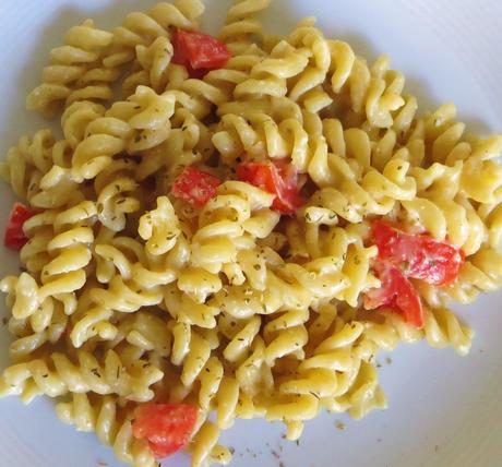 fusilli con pesto di cannellini e origano