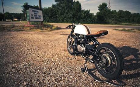CB500 by Kinetic