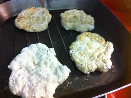 Pane naan, la mia ricetta veloce per le vostre cene improvvisate!