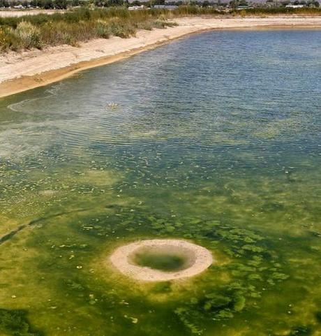 La voragine apparsa nel laghetto dello Utah