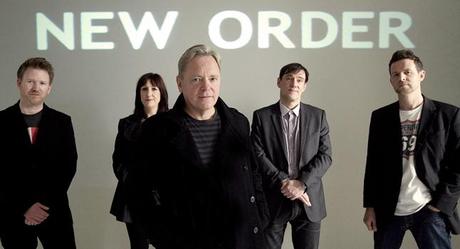 New Order e Peter Hook a i ferri corti