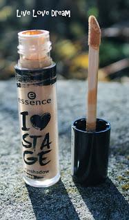 Recensione Essence