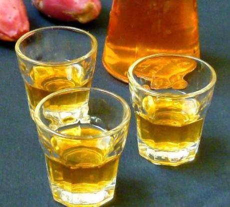 liquore di fichi d'india / liker fragkosyko
