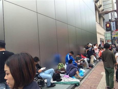 iPhone 6: iniziano le file fuori agli Apple Store file-d-attente-apple-store-3