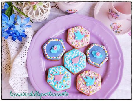 Cookies decorati... e un'aiutante speciale!