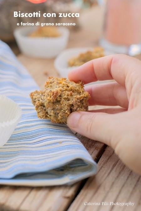 Biscotti con zucca e farina di grano saraceno