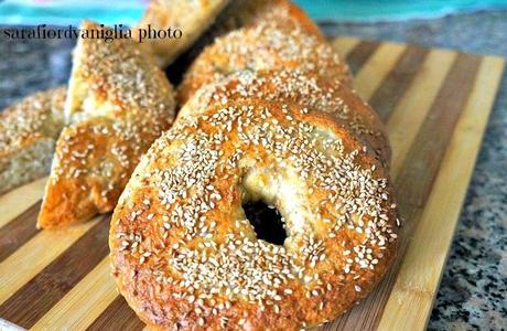 Bagels homemade con origano e sesamo