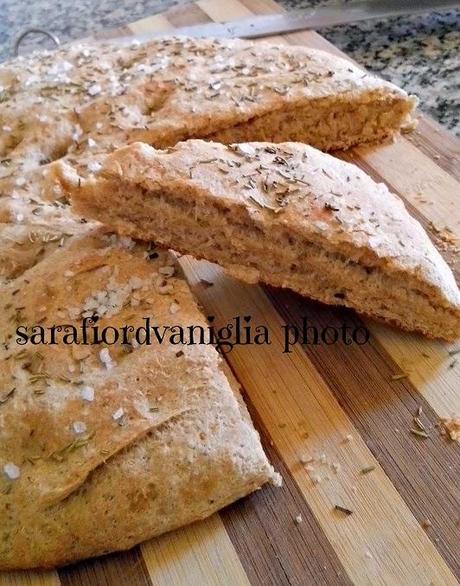 Focaccia integrale al rosmarino