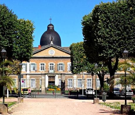 L'Hotel Dieu di Macon (foto di Patrick Colgan, 2014)