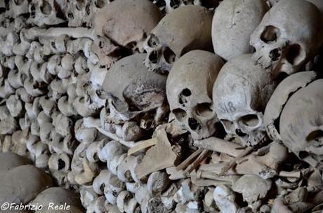 cimitero delle fontanelle napoli 6