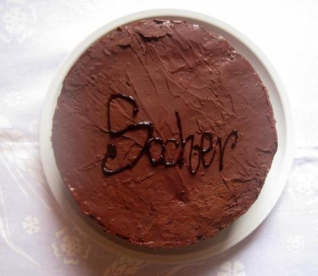 Sacher Crudista - Raw Sacher Cake