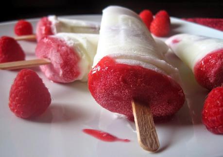 Ghiaccioli di yogurt e lamponi - Raspberries and yogurt Ice Pops