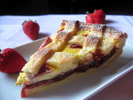 Crostata con marmellata di fragole e crema pasticcera - Strawberries jam and cream patisserie Tarte