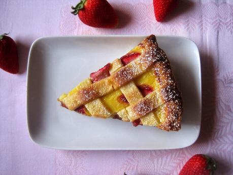 Crostata con marmellata di fragole e crema pasticcera - Strawberries jam and cream patisserie Tarte