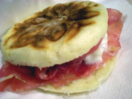 Un fragrante piccolo panino