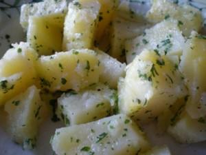 patate-con-aglio-e-erba-cipollina