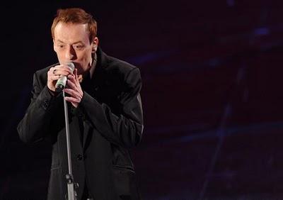 Sanremo 2011: Fatti mandare da Mameli a prendere il latte