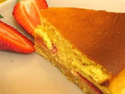 SUI LIBRI - CHEESE CAKE ALLE FRAGOLE -  CREAMY BAKED STRAWBERRY CHEESECAKE