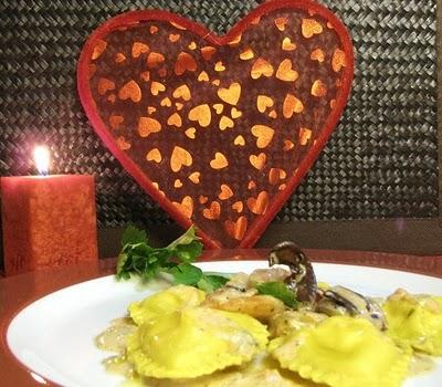 QUANDO LA NEBBIA SMETTERA' DI DANZARE - RAVIOLI A CUORE RIPIENI DI FORMAGGIO CON GAMBERI, RADICCHIO TARDIVO E ZENZERO