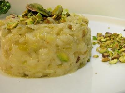 IL MARE - SEMPRE LI' AD IMPICCIARSI DI TUTTO - RISOTTO AI PISTACCHI CON INDIVIA BELGA - CREAMY RISOTTO WITH PISTACHIOS AND BELGIAN ENDIVE