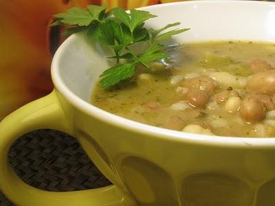 IL SILENZIO - ZUPPA CON FAGIOLI BORLOTTI, CANNELLINI, FARRO E BROCCOLI