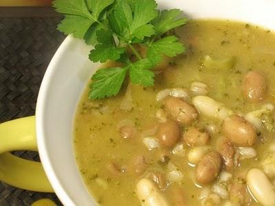 IL SILENZIO - ZUPPA CON FAGIOLI BORLOTTI, CANNELLINI, FARRO E BROCCOLI