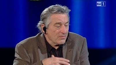A Sanremo Canalis canna con De Niro: intervista col vampiro