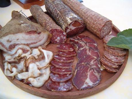 Corso per assaggiatori di salumi a Sirmione (BS)