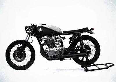 ANVIL quattroemmezzo Ajk CB 450