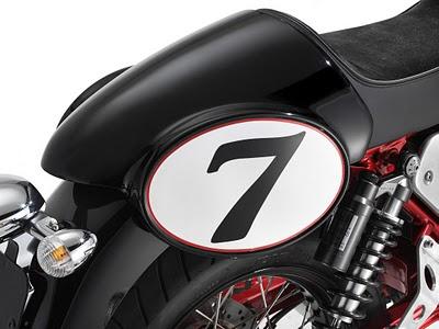 Moto Guzzi V7 Racer