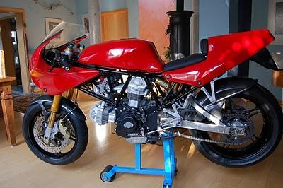 Ducati L 8