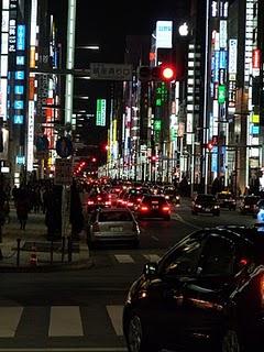 Le vetrine di Ginza Tokyo: eleganza, colore e saldi di lusso!