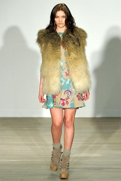 London FW women a/i 2011-2012: Matthew Williamson